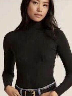 Abercrombie & Fitch Black Ribbed Turtleneck Sweater